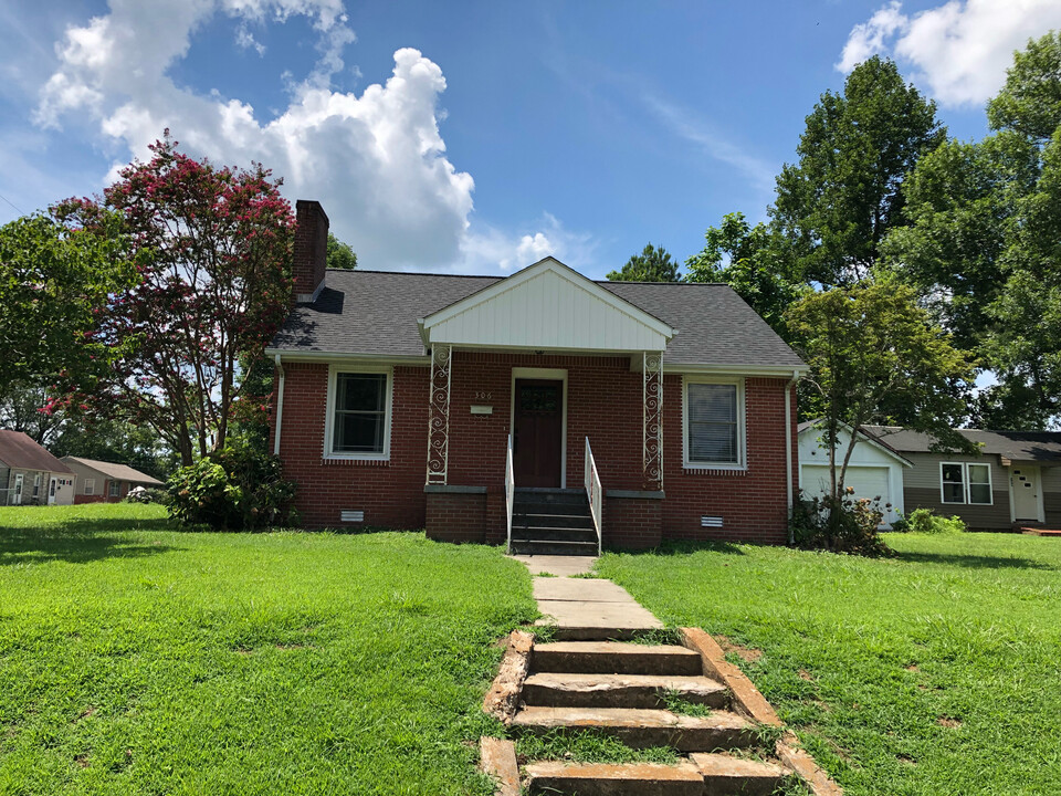 306 S 11th St in Murray, KY - Building Photo