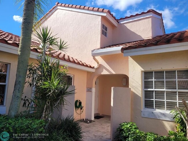 1437 Springside Dr in Weston, FL - Building Photo - Building Photo