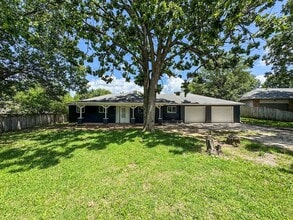 804 Washington St in Strafford, MO - Building Photo - Building Photo