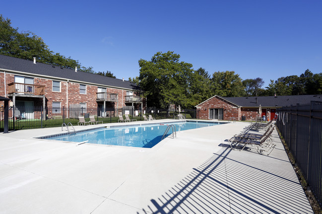 Jamestown Village in New Castle, IN - Foto de edificio - Building Photo