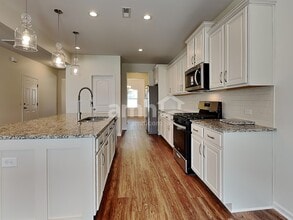 5705 Oakgate Dr in Greensboro, NC - Building Photo - Building Photo