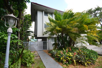 7626 NE 6th Ct in Miami, FL - Building Photo - Building Photo