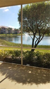 6360 Aragon Way in Ft. Myers, FL - Foto de edificio - Building Photo