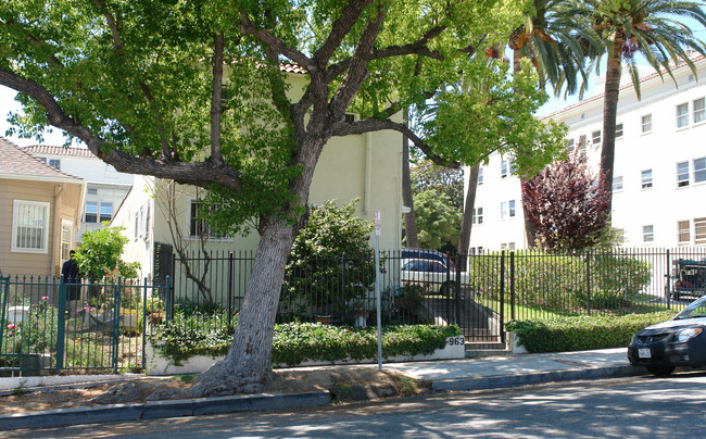 Miramonte Terrace Co in Los Angeles, CA - Foto de edificio - Building Photo