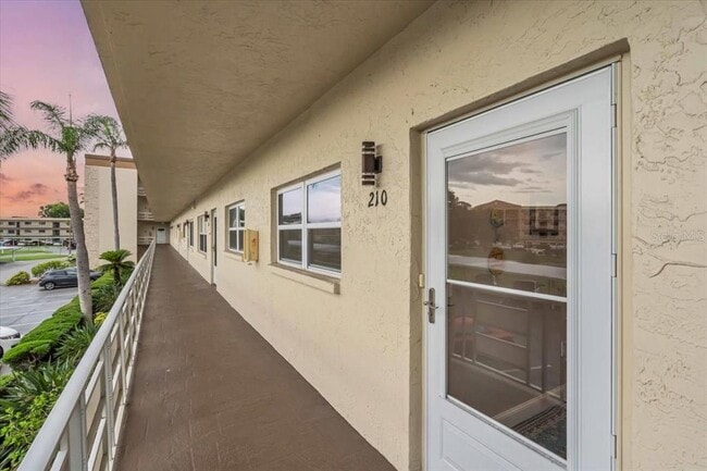 5725 80th St N in St. Petersburg, FL - Building Photo - Building Photo