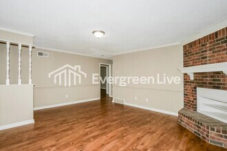 4534 Sandy Park Dr in Memphis, TN - Building Photo - Building Photo