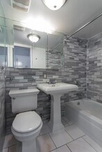 3 W 103rd St in New York, NY - Building Photo - Building Photo