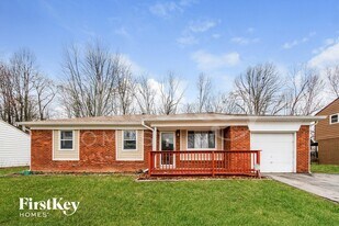 1426 Moores Manor in Indianapolis, IN - Building Photo