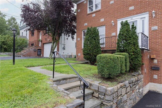 30 Cassilis Ave in Yonkers, NY - Building Photo - Building Photo