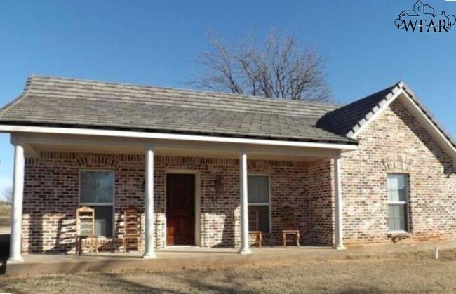 property at 583 TX-148