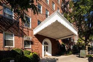 55 Eastern Pky in Brooklyn, NY - Foto de edificio - Building Photo