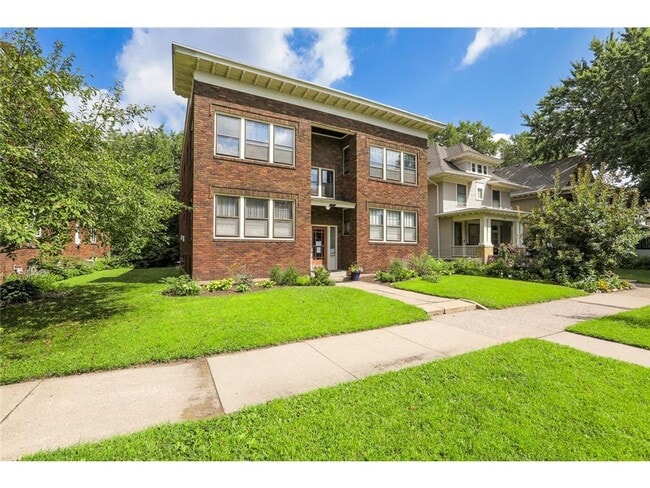 property at 971 Goodrich Ave
