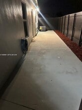 1030 SW 96th Ave in Miami, FL - Building Photo - Building Photo