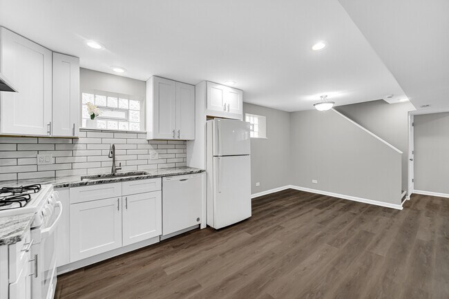1111 Pitner Ave in Evanston, IL - Building Photo - Building Photo