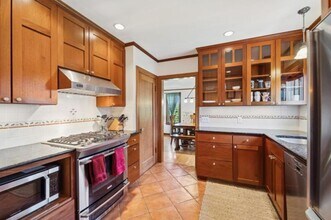2620 Queen Anne Ave N in Seattle, WA - Building Photo - Building Photo