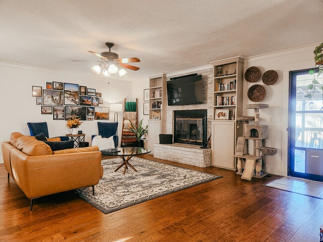 310 Lacey Dr in Chickasha, OK - Building Photo - Building Photo