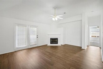 728 Cardinal Dr in Saginaw, TX - Building Photo - Building Photo