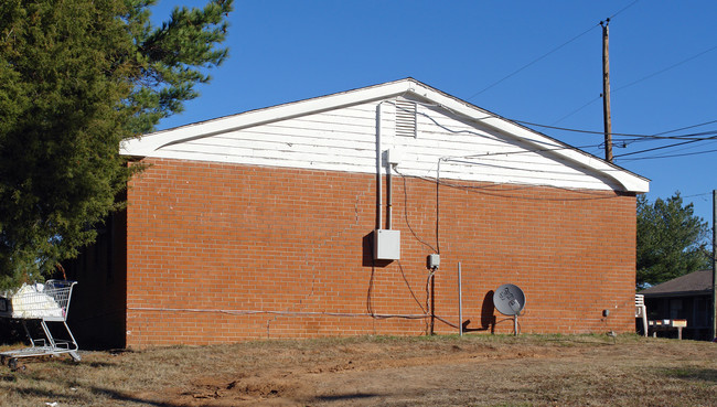 Barclay Apartments in Durham, NC - Building Photo - Building Photo