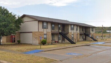 101 Deerwood Dr in Sonora, TX - Building Photo - Building Photo