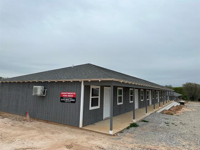 229 Private Rd 2386 in Alvord, TX - Building Photo