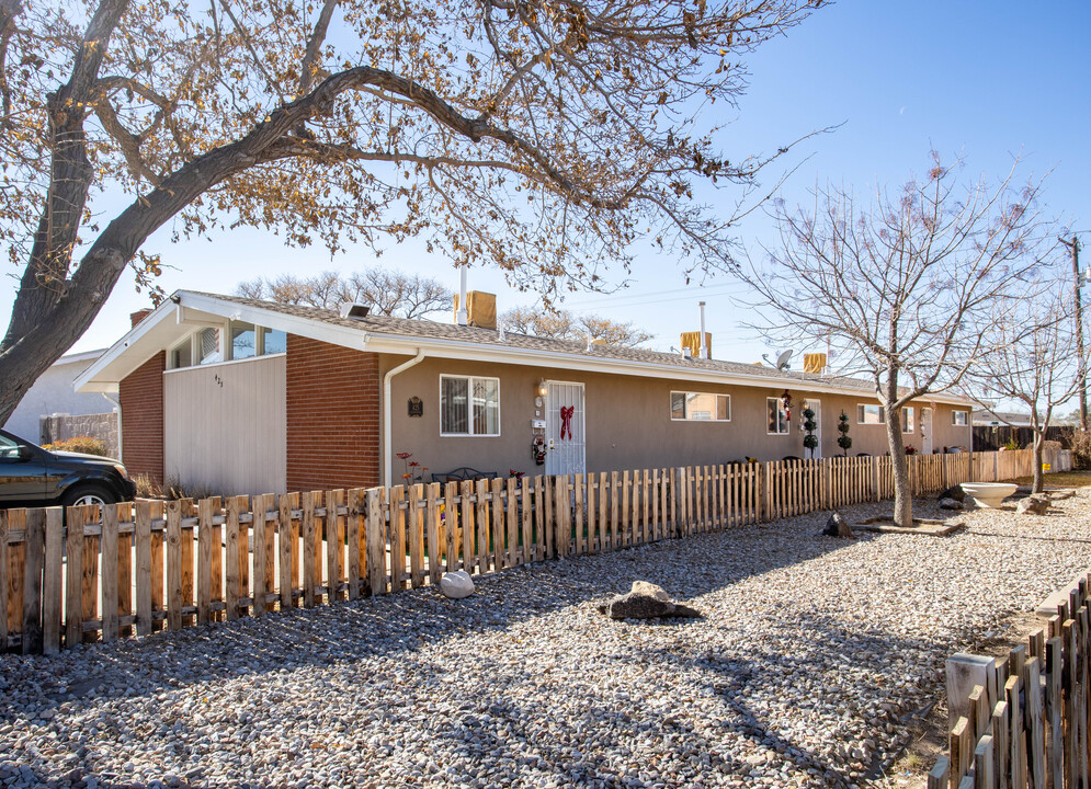 425 California St SE in Albuquerque, NM - Building Photo