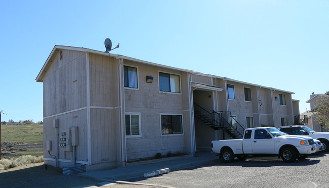 102 Moraine Way in Reno, NV - Building Photo - Building Photo