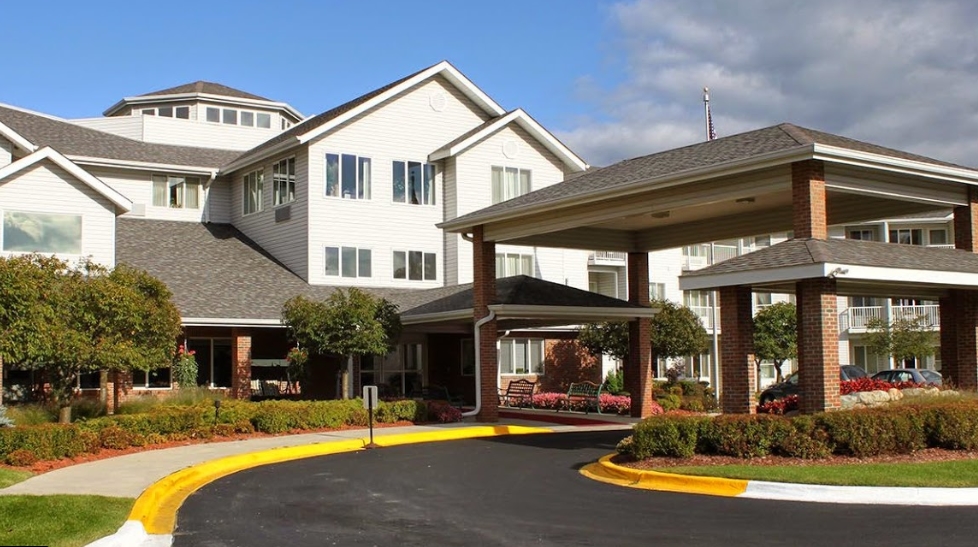 Holiday Blue Water Lodge in Fort Gratiot, MI - Building Photo