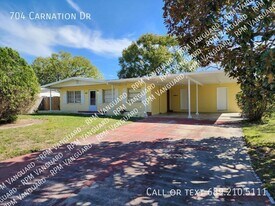 704 Carnation Dr in Winter Park, FL - Building Photo