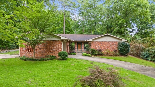 property at 815 Heard Ave