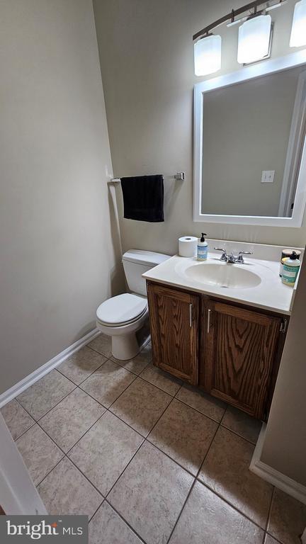 property at 1196 Swanhill Ct
