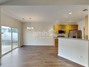 432 Creekside Ln in Spring Hill, TN - Building Photo - Building Photo