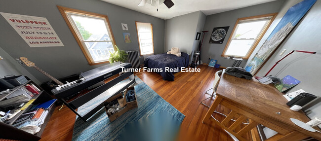 27 Princeton St, Unit 2