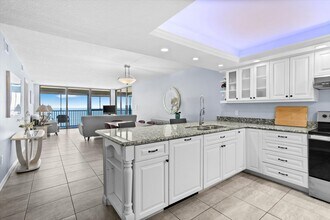 15400 Gulf Blvd in Madeira Beach, FL - Building Photo - Building Photo