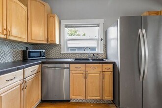 5324 NE 12th Ave in Portland, OR - Building Photo - Building Photo