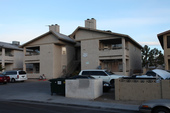 6236 Yerba Ln in Las Vegas, NV - Building Photo - Building Photo