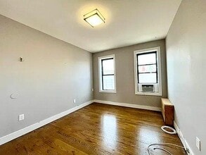 3054 Godwin Terrace in Bronx, NY - Building Photo - Building Photo