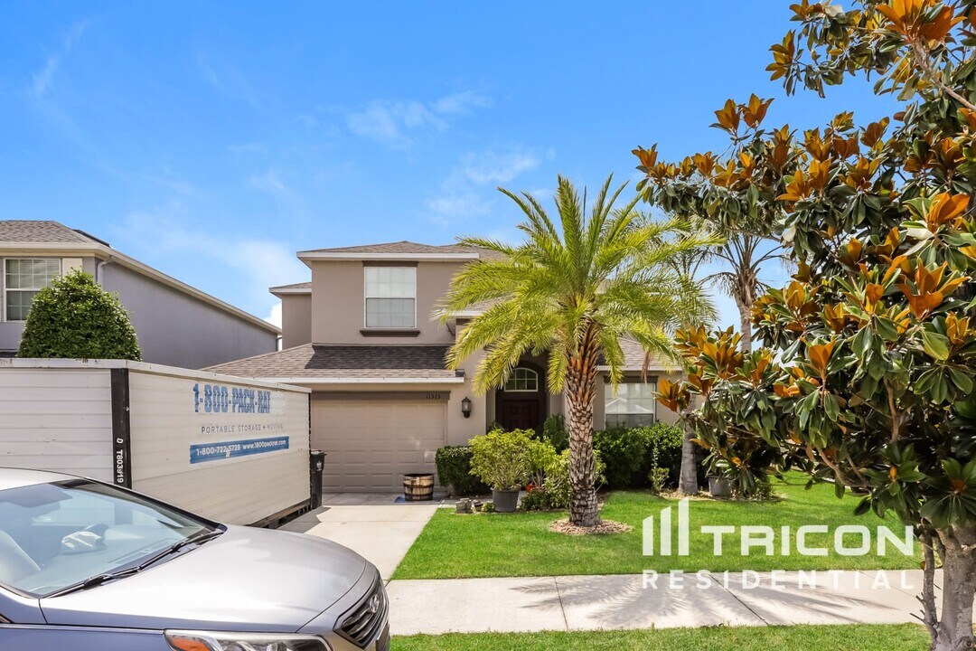 11515 Peru Springs Pl in Riverview, FL - Building Photo
