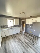 16117 Mendota Ave in Maple Heights, OH - Building Photo - Building Photo