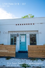 1700 Park St N in St. Petersburg, FL - Building Photo - Building Photo
