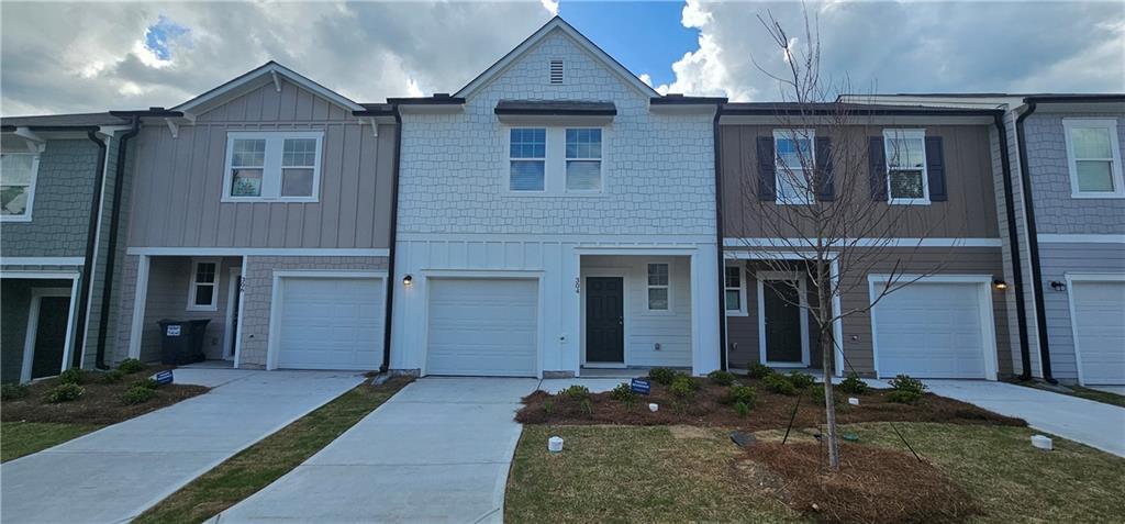 304 Hynes Dr in Villa Rica, GA - Building Photo