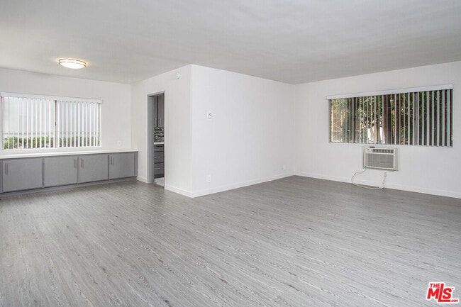 450 S Los Robles Ave in Pasadena, CA - Building Photo - Building Photo