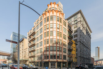 Bridgefront Condominiums in Brooklyn, NY - Building Photo - Primary Photo