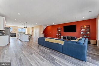 304 Petite Sirah Terrace SE in Leesburg, VA - Building Photo - Building Photo
