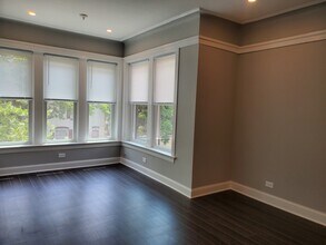 1322 W Ardmore Ave in Chicago, IL - Building Photo - Building Photo