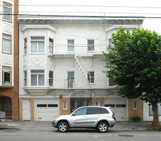 5441 California St Apartments