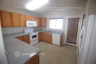 4710 E Meadow Lark Way in San Tan Valley, AZ - Building Photo - Building Photo