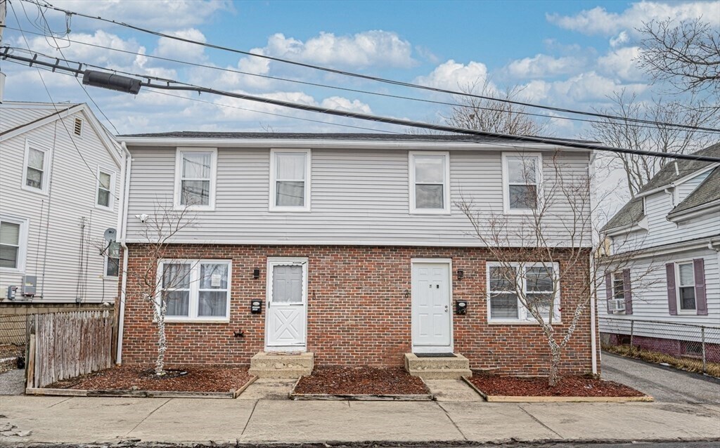18 Astor St in Lynn, MA - Building Photo