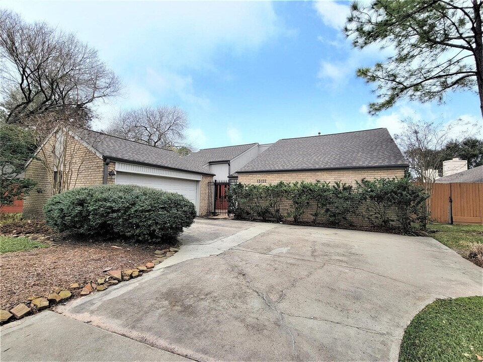 13122 Waldemere Dr in Houston, TX - Building Photo