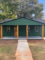 1948 Peters Rd in Tucker, GA - Building Photo