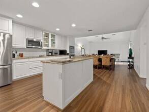 6504 Lago Vista Dr in Benbrook, TX - Building Photo - Building Photo